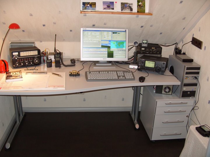 VHF-, UHF- und KW-Station von DL4AC